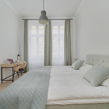 Pilsudskiego Stylish Apartment By Noclegi Renters Breslavia Esterno foto
