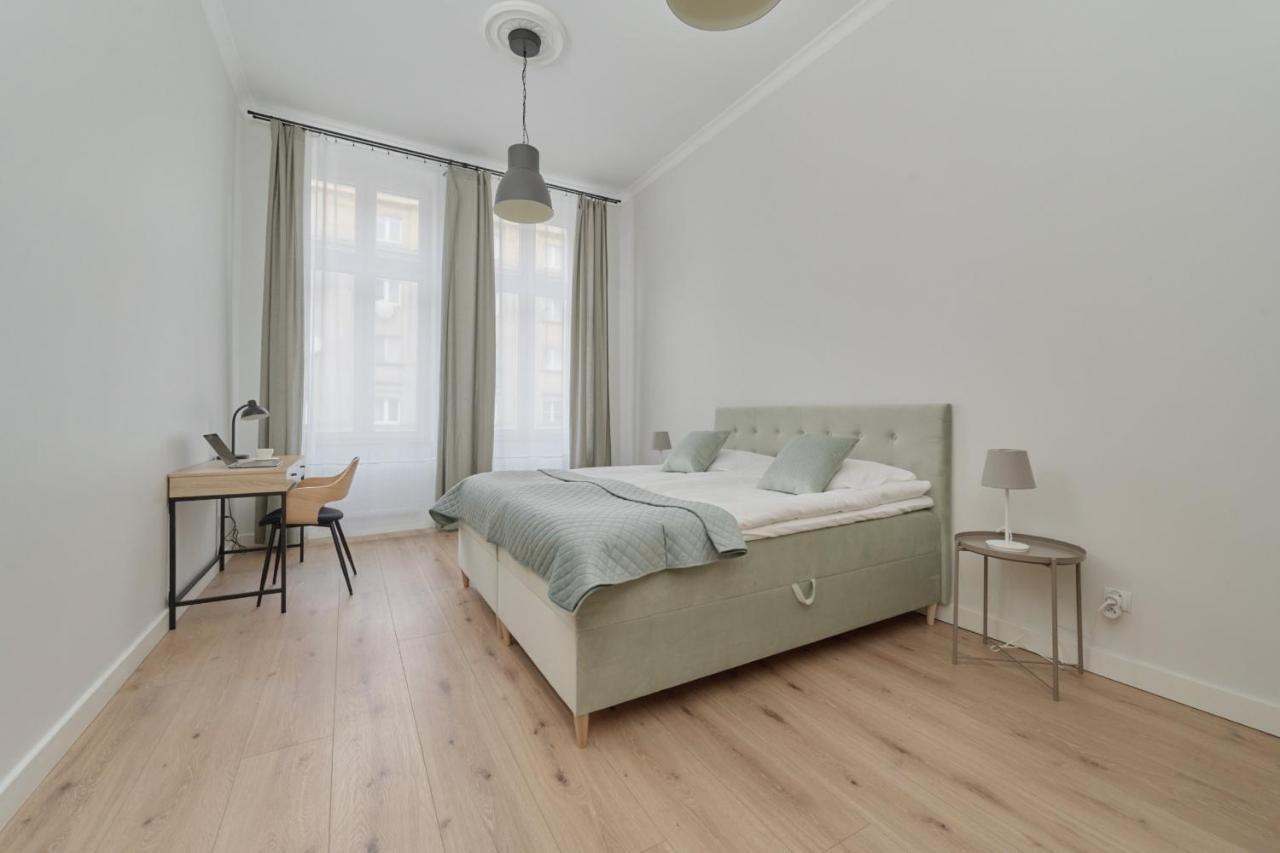 Pilsudskiego Stylish Apartment By Noclegi Renters Breslavia Esterno foto